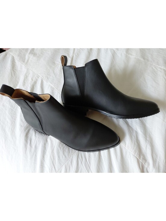 Nisolo Shoes - Nisolo Women's Leather Chelsea Boots Classic Ankle Black Size 10 NWOB #751